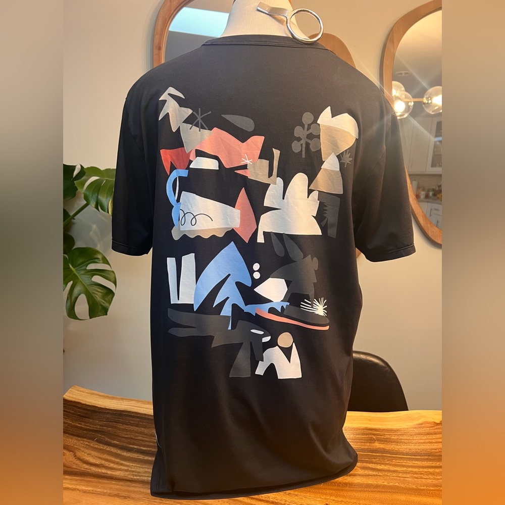 lululemon athletica Justin Broadbent Olympic Collector Tee with Abstract Graphic